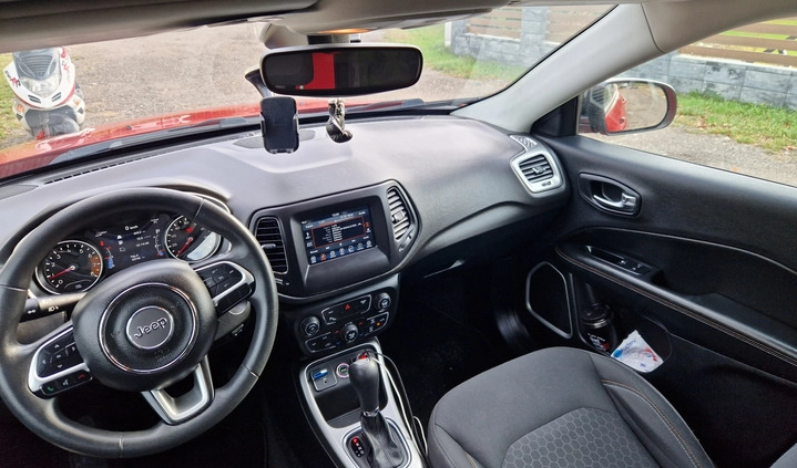 Jeep Compass cena 82900 przebieg: 65000, rok produkcji 2018 z Krzanowice małe 22